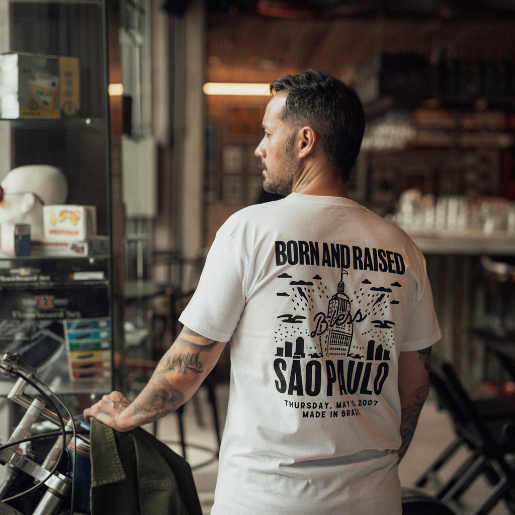 CAMISETA BLESS BORN AND RISED WHITE